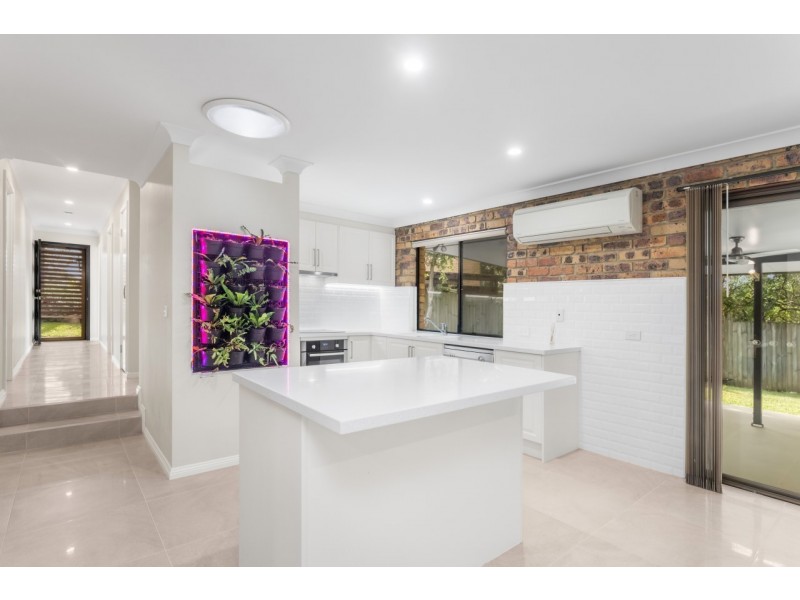 28 Passchendaele Street, Tarragindi QLD 4121