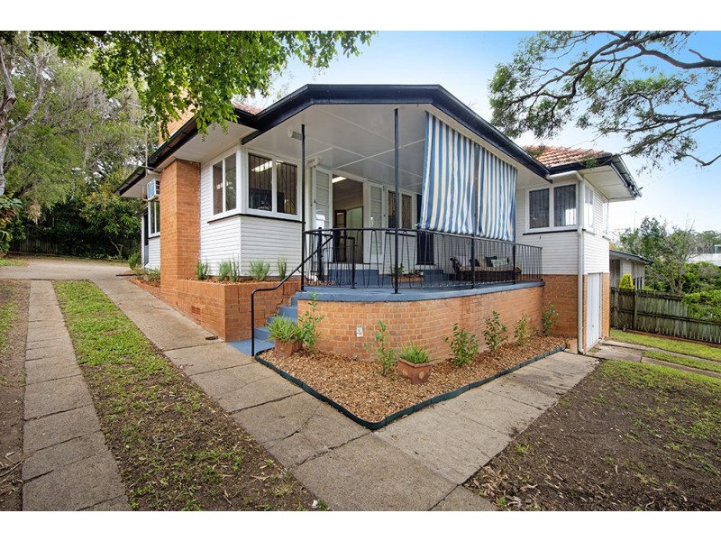 140 Marshall Road, Holland Park West QLD 4121