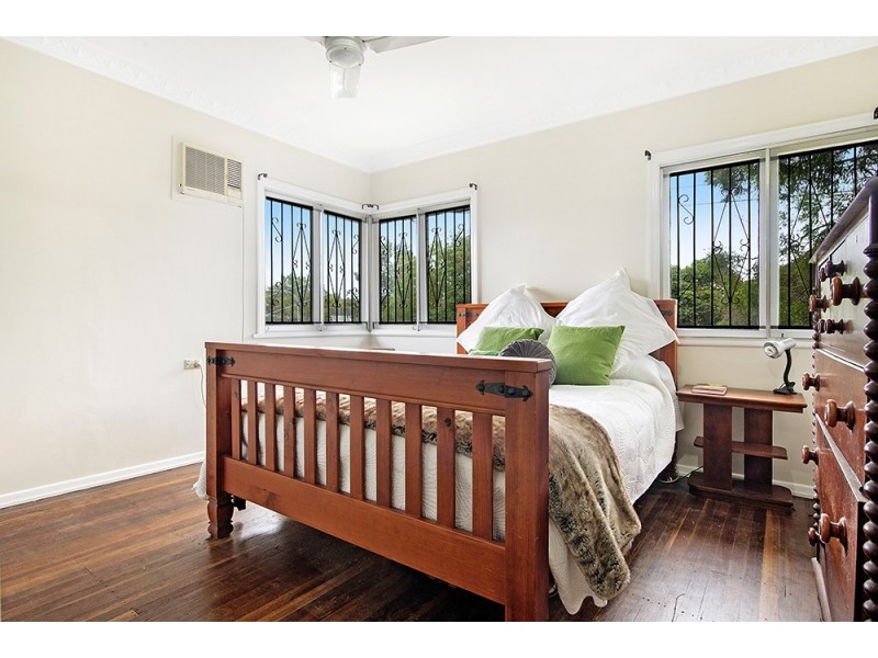 140 Marshall Road, Holland Park West QLD 4121