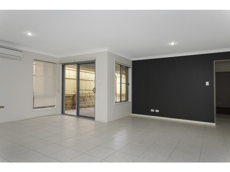 37 Horizon Drive, Springfield Lakes QLD 4300