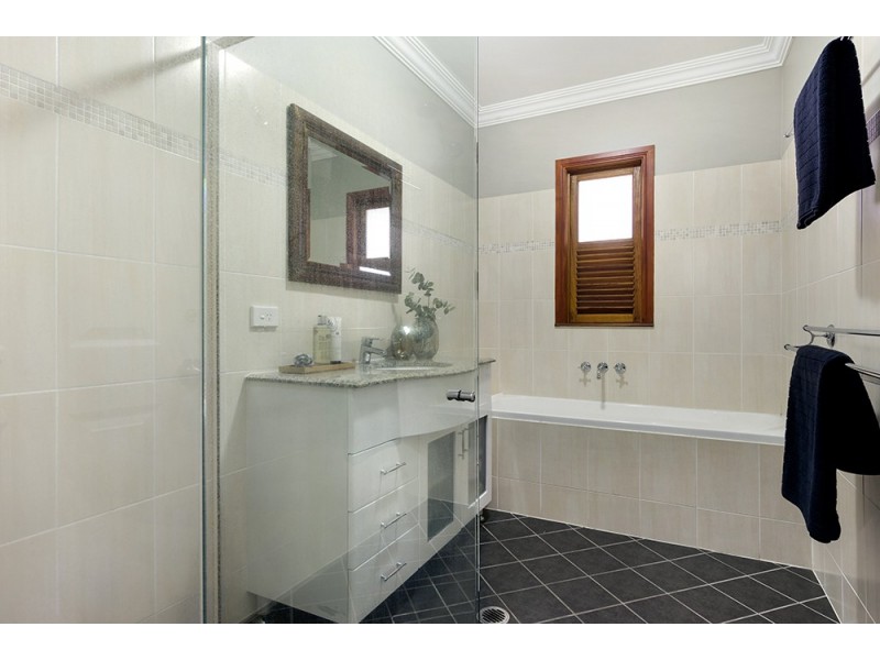 53 Amethyst Street, Holland Park QLD 4121