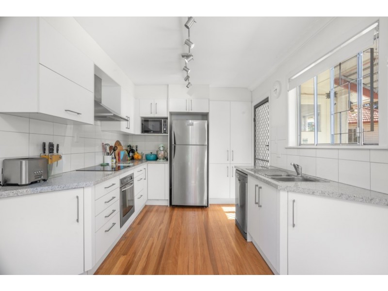 24 Timbury Street, Moorooka QLD 4105