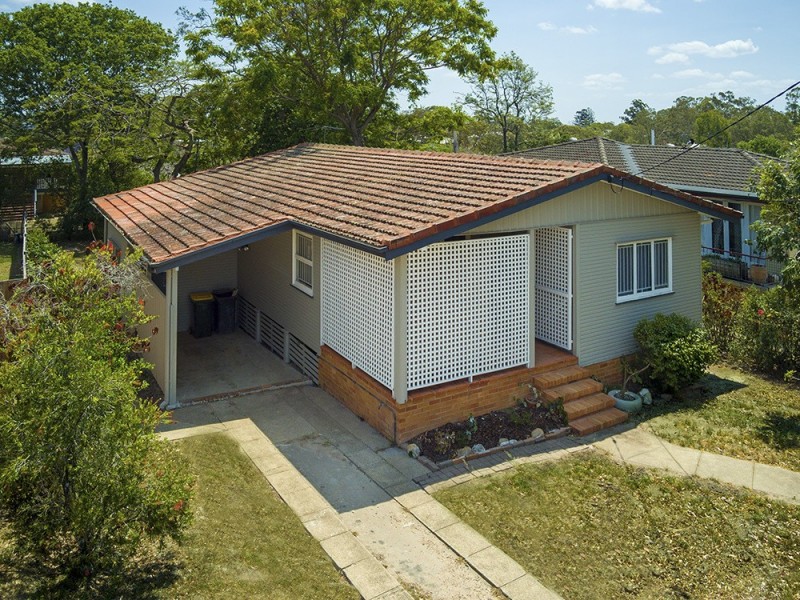 853 Cavendish Road, Holland Park QLD 4121