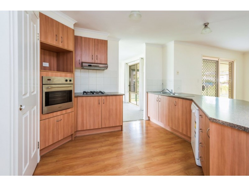 28 Bent Street, Cannon Hill QLD 4170