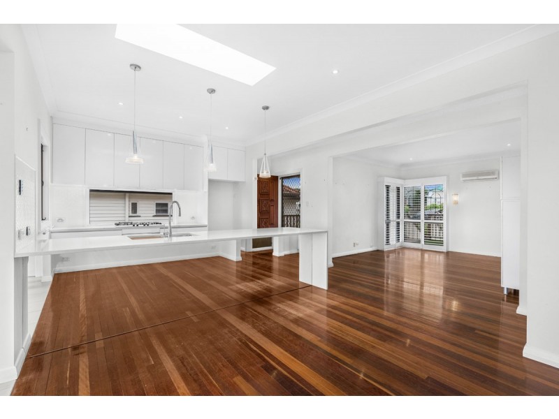 83 Fingal Street, Tarragindi QLD 4121