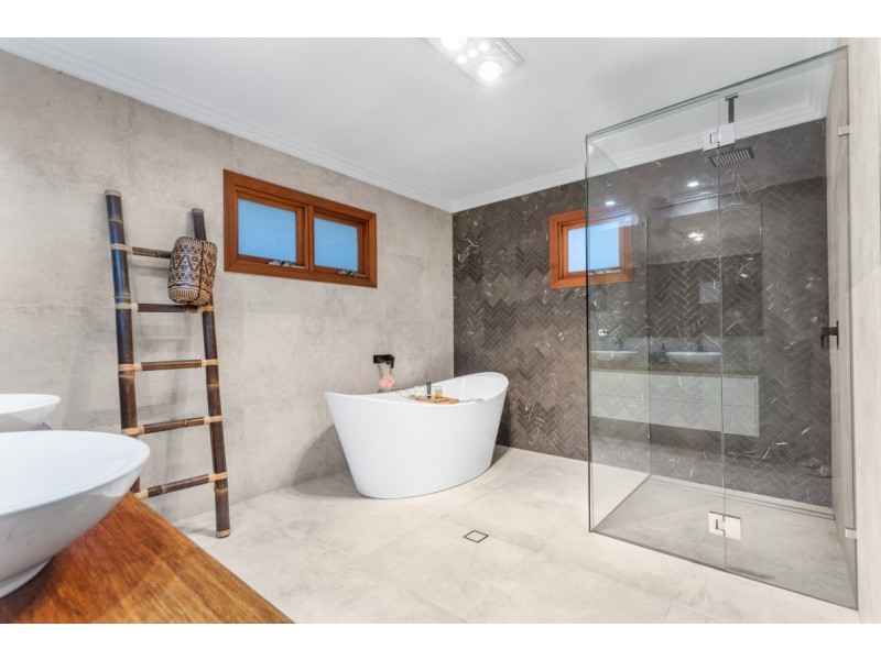 9 Kogarah Street, Tarragindi QLD 4121