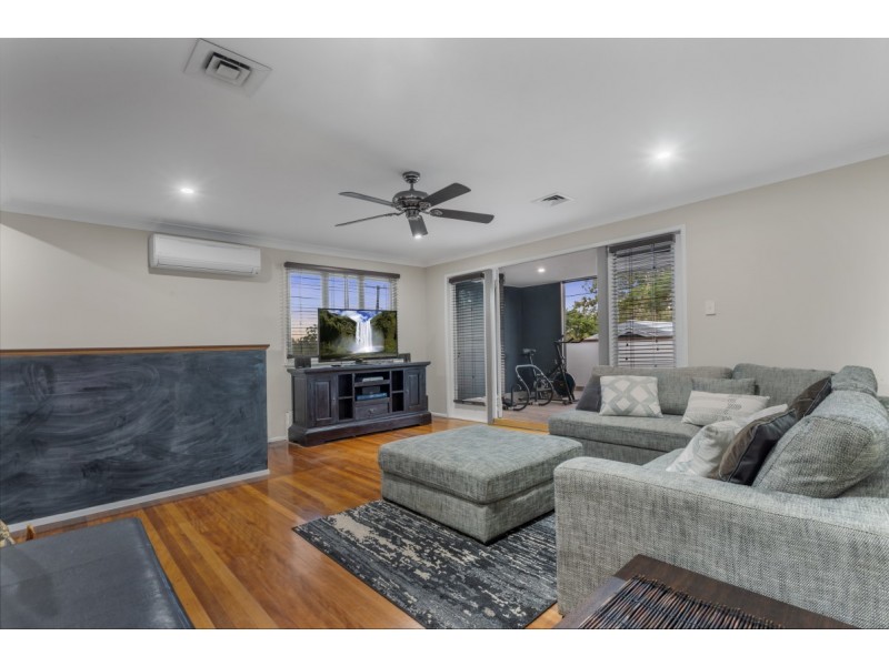 9 Kogarah Street, Tarragindi QLD 4121