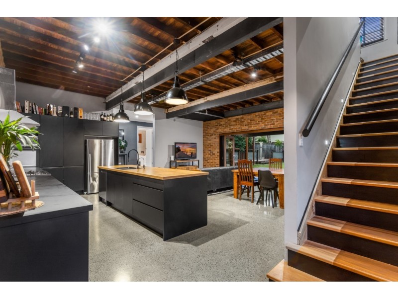 9 Kogarah Street, Tarragindi QLD 4121