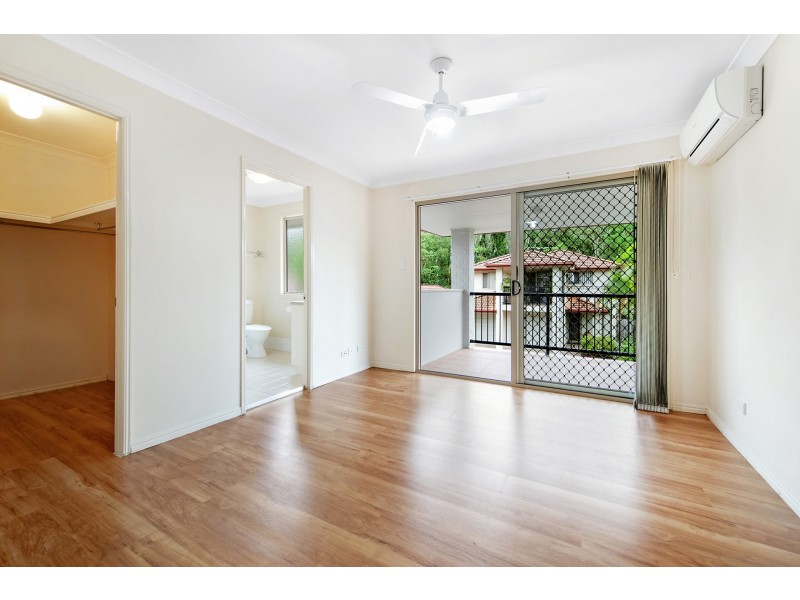 4/20 Flamingo Close, Wishart QLD 4122