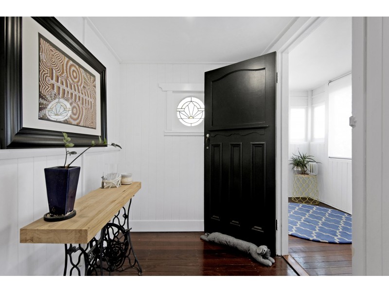 49 Wilkins Street West, Fairfield QLD 4103