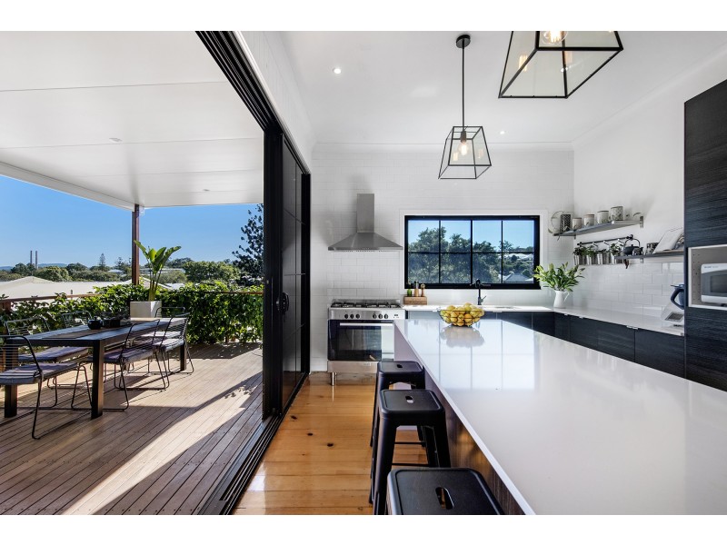 49 Wilkins Street West, Fairfield QLD 4103