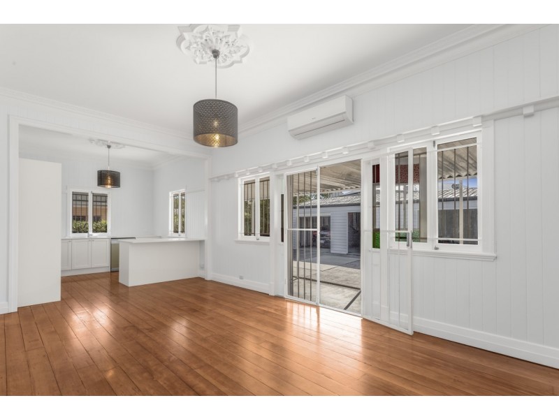 33 Kivas Street, Tarragindi QLD 4121