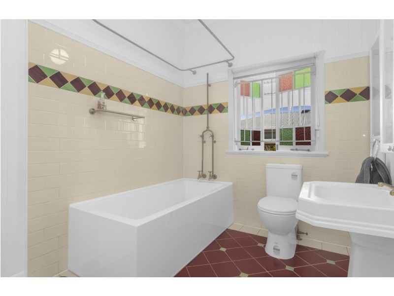 33 Kivas Street, Tarragindi QLD 4121