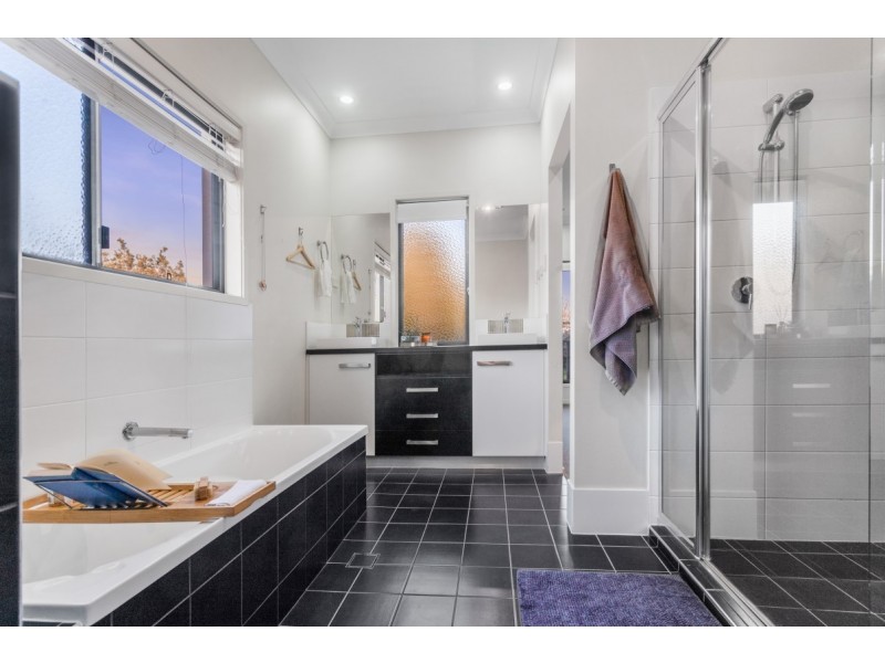 31 Mackie Street, Moorooka QLD 4105