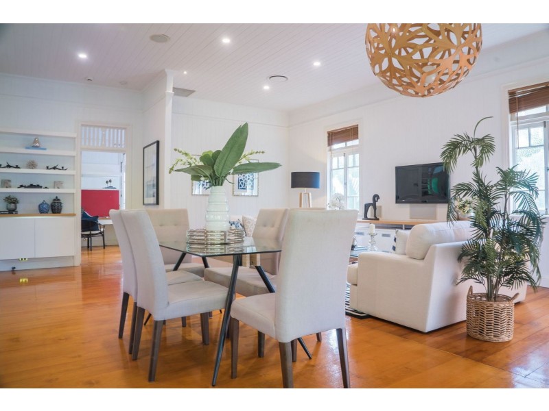 12 Taylor Street, Annerley QLD 4103