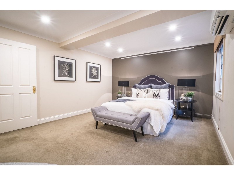 12 Taylor Street, Annerley QLD 4103