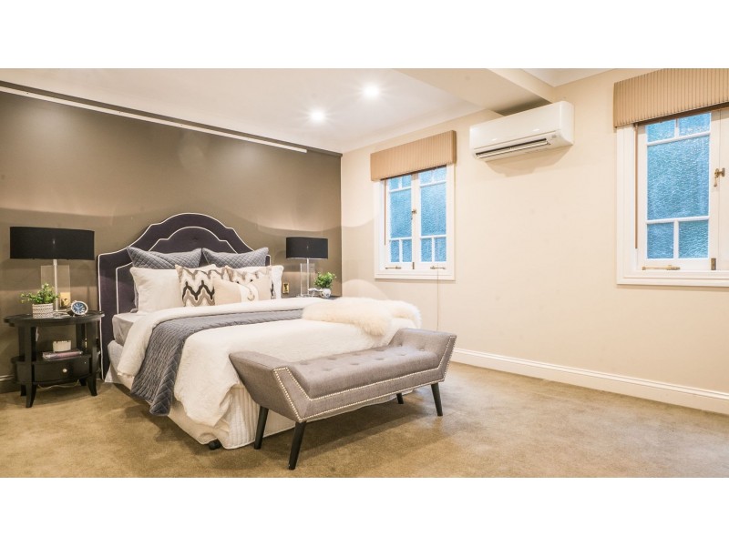 12 Taylor Street, Annerley QLD 4103