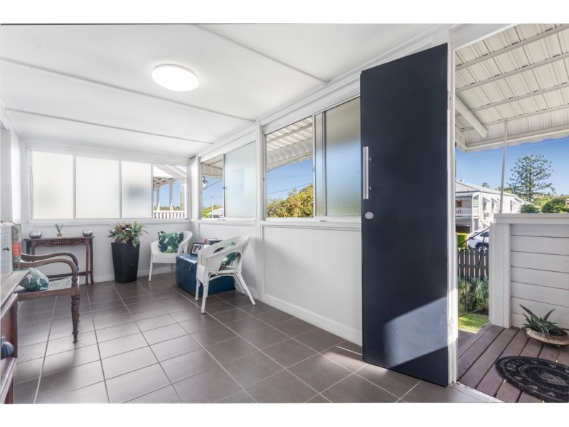 17 Ellesmere Street, Yeronga QLD 4104