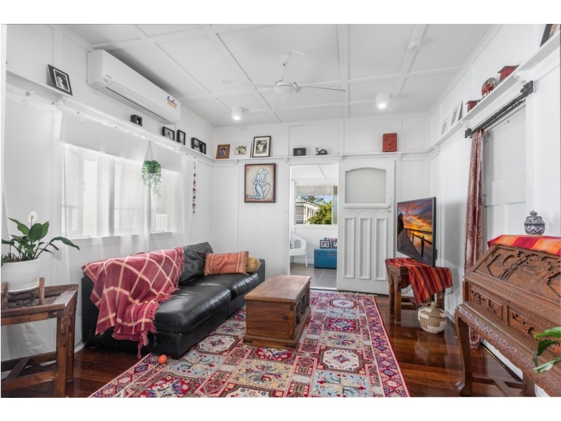 17 Ellesmere Street, Yeronga QLD 4104