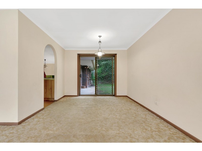 16 Rholanda Crescent, Springwood QLD 4127