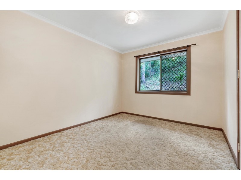 16 Rholanda Crescent, Springwood QLD 4127