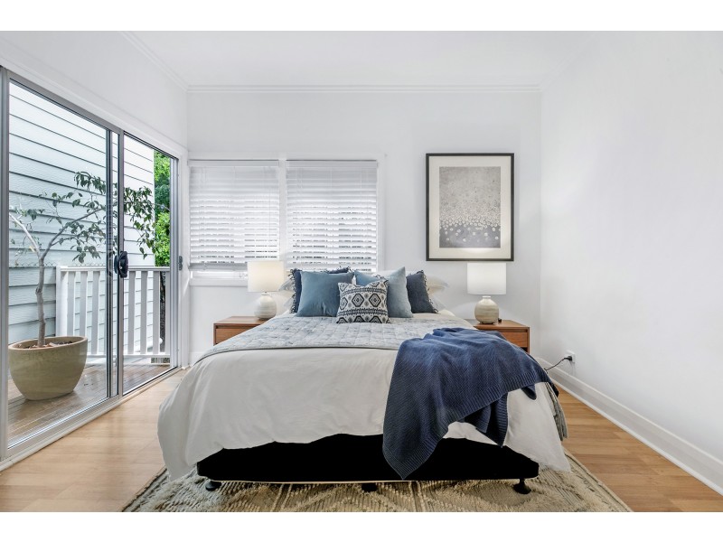 35 Albert Street, Holland Park West QLD 4121