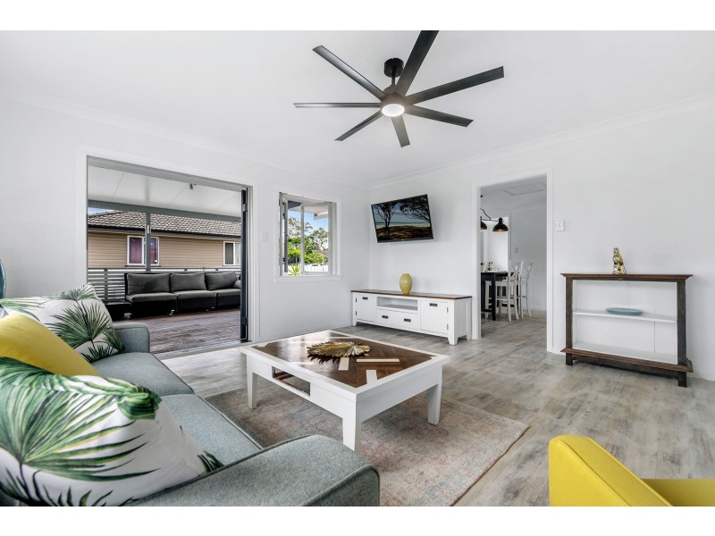 18 Arura Street, Mansfield QLD 4122