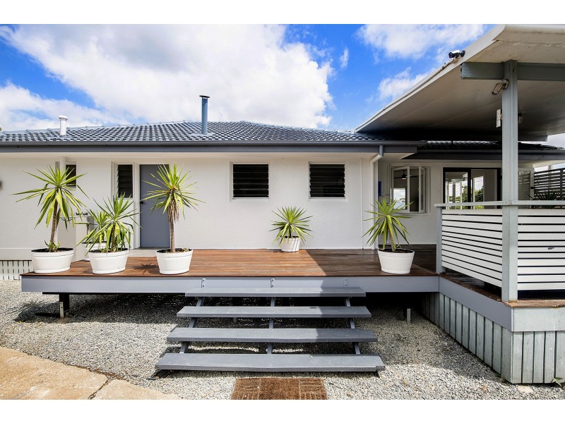 18 Arura Street, Mansfield QLD 4122