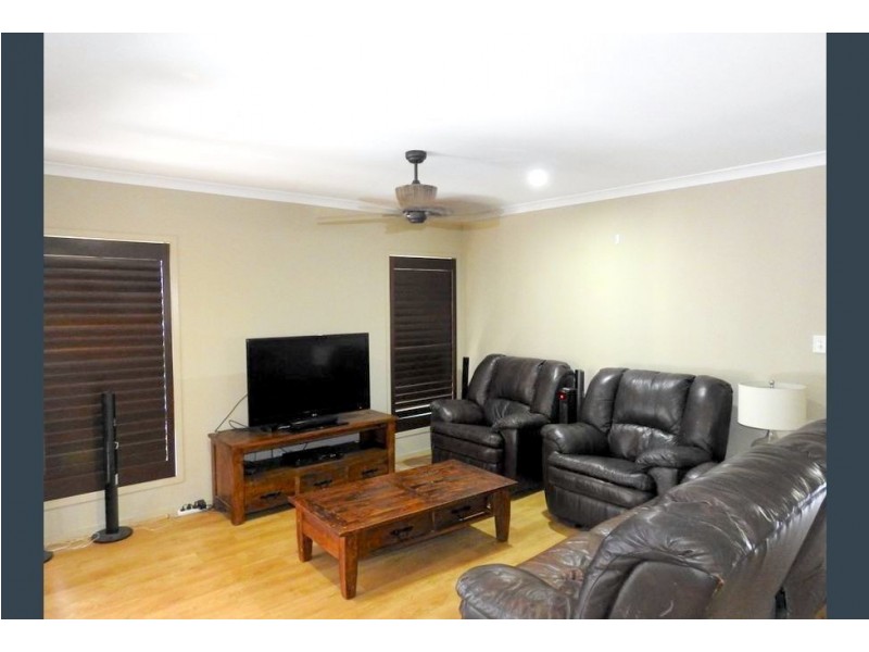 5 Dunne Street, Augustine Heights QLD 4300