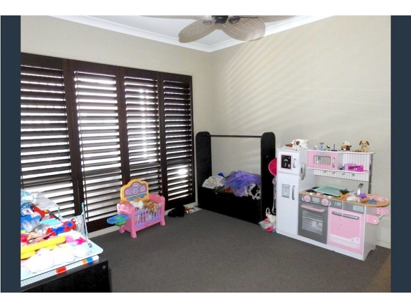 5 Dunne Street, Augustine Heights QLD 4300