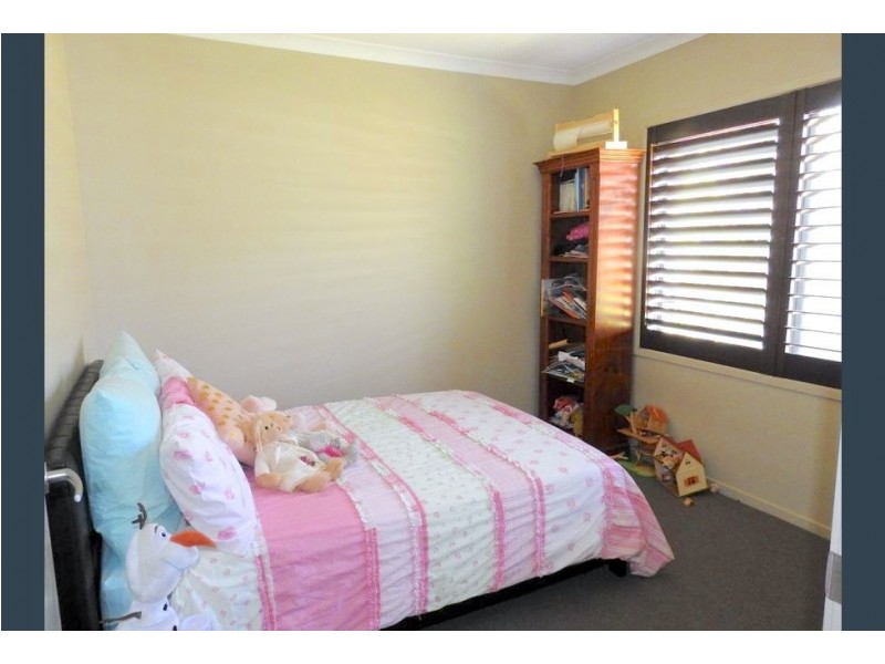 5 Dunne Street, Augustine Heights QLD 4300