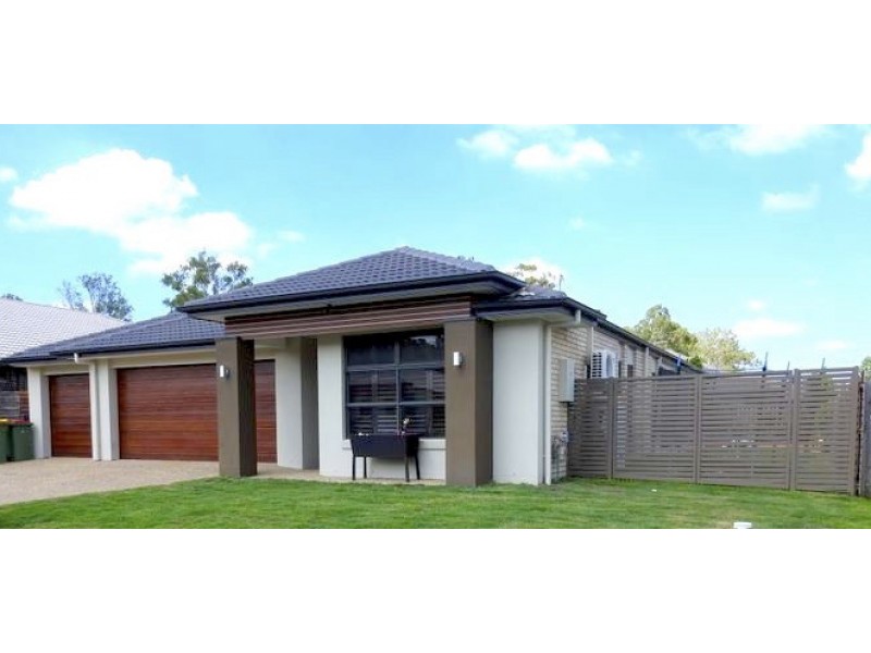 5 Dunne Street, Augustine Heights QLD 4300