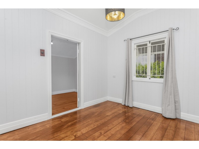 33 Kivas Street, Tarragindi QLD 4121