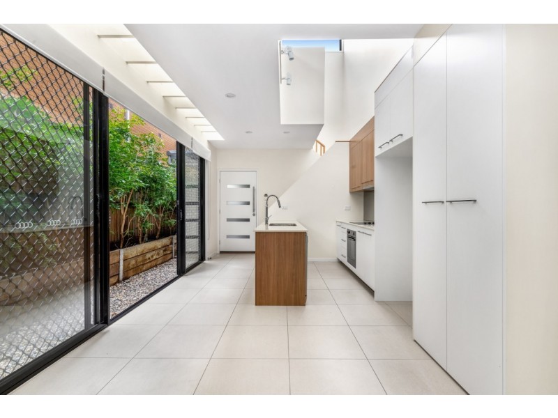 1/39 Lockhart Street, Woolloongabba QLD 4102