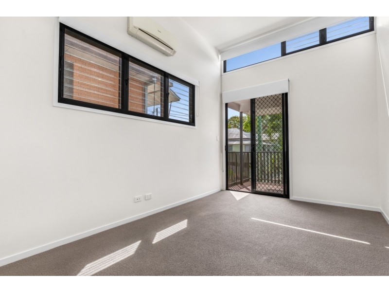 1/39 Lockhart Street, Woolloongabba QLD 4102