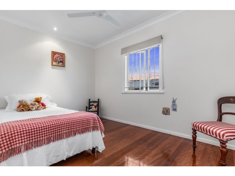 17 Cropthorne Street, Tarragindi QLD 4121