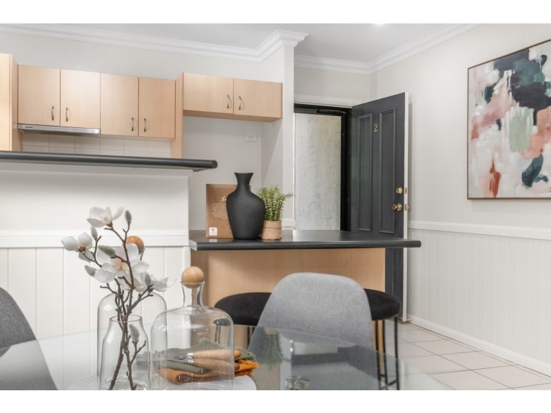 2/53 Hunter Street, Greenslopes QLD 4120