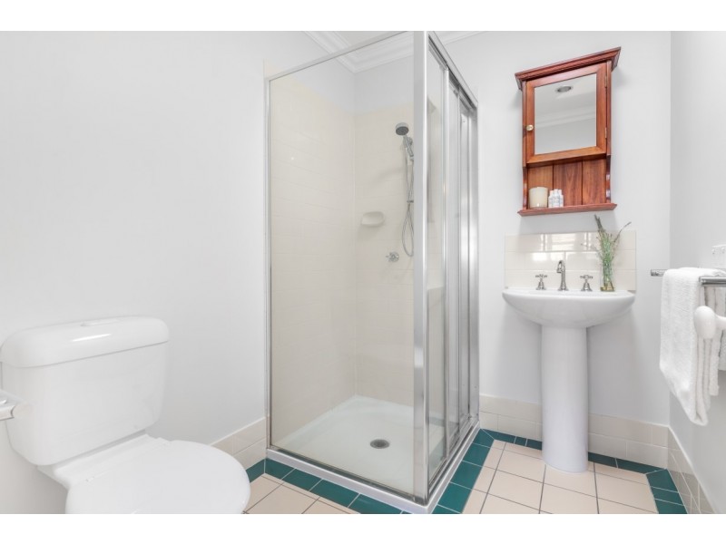 2/53 Hunter Street, Greenslopes QLD 4120