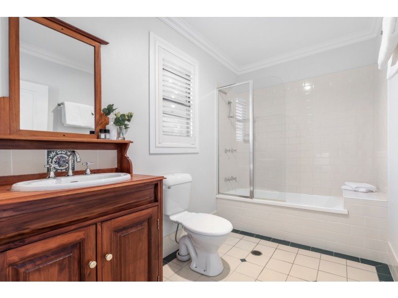 2/53 Hunter Street, Greenslopes QLD 4120