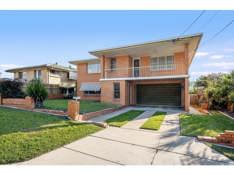 4 Fontaine Street, Stafford Heights QLD 4053