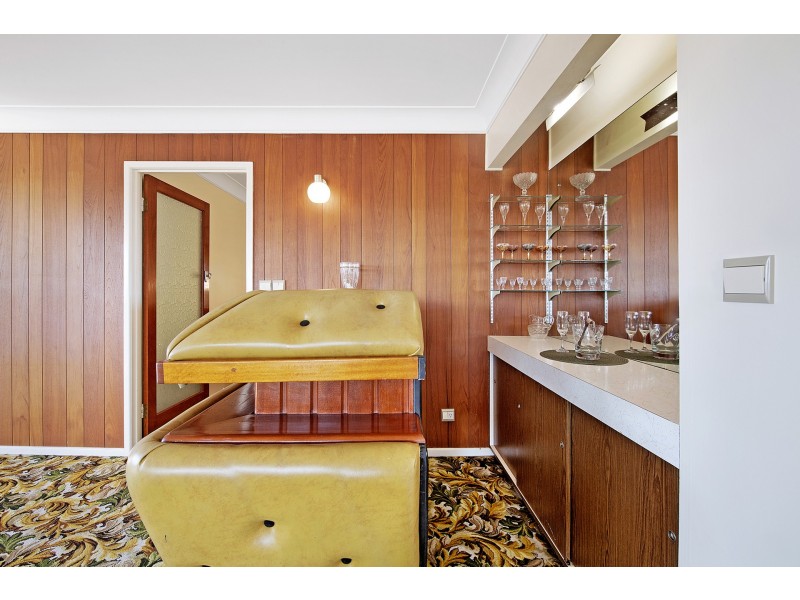 4 Fontaine Street, Stafford Heights QLD 4053