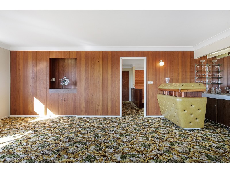 4 Fontaine Street, Stafford Heights QLD 4053