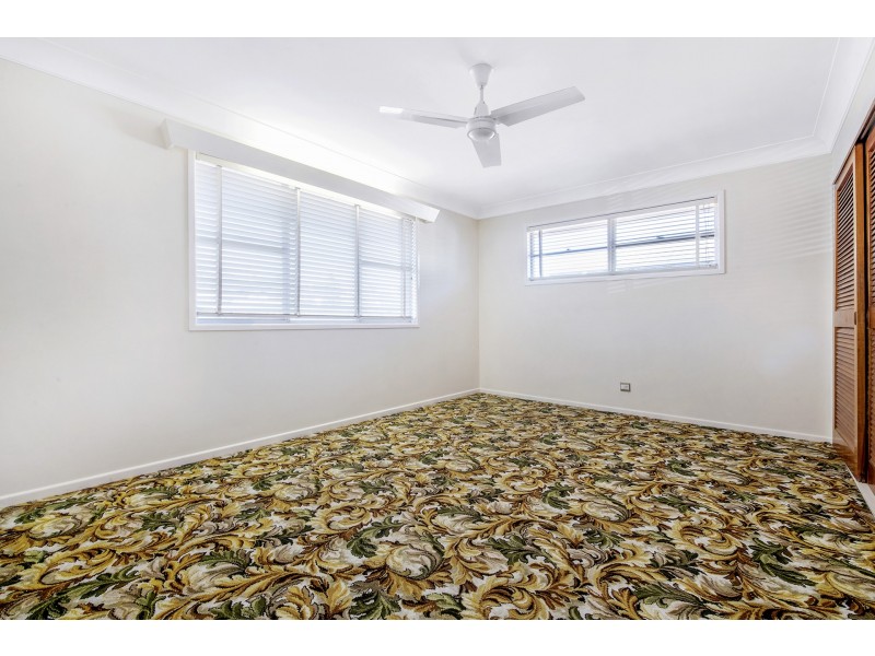 4 Fontaine Street, Stafford Heights QLD 4053