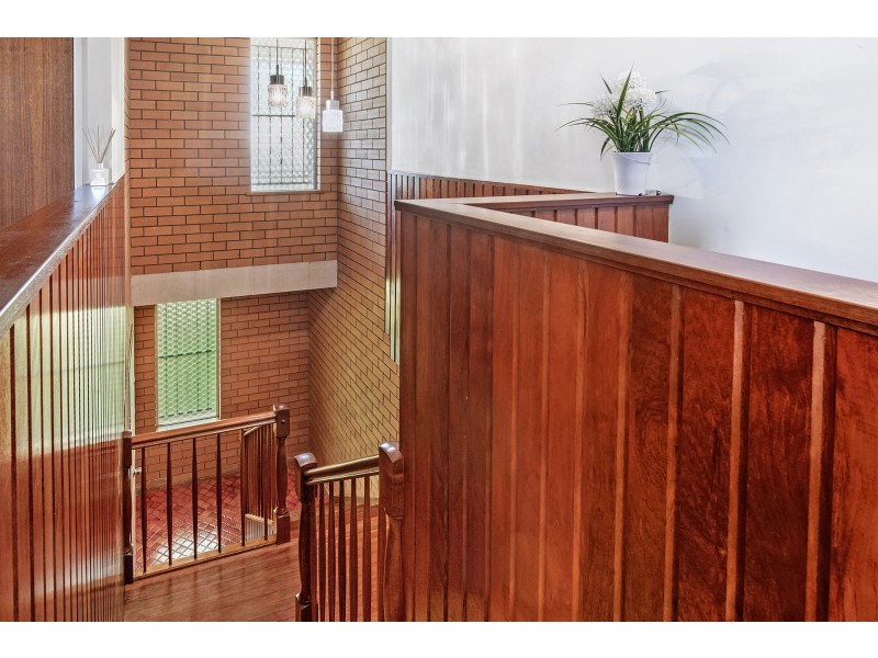 4 Fontaine Street, Stafford Heights QLD 4053