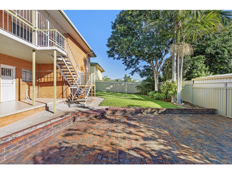 4 Fontaine Street, Stafford Heights QLD 4053