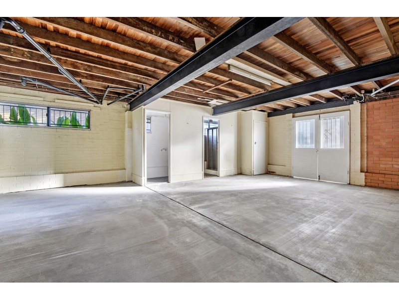 4 Fontaine Street, Stafford Heights QLD 4053