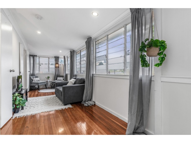 2 Cowley Street, Tivoli QLD 4305