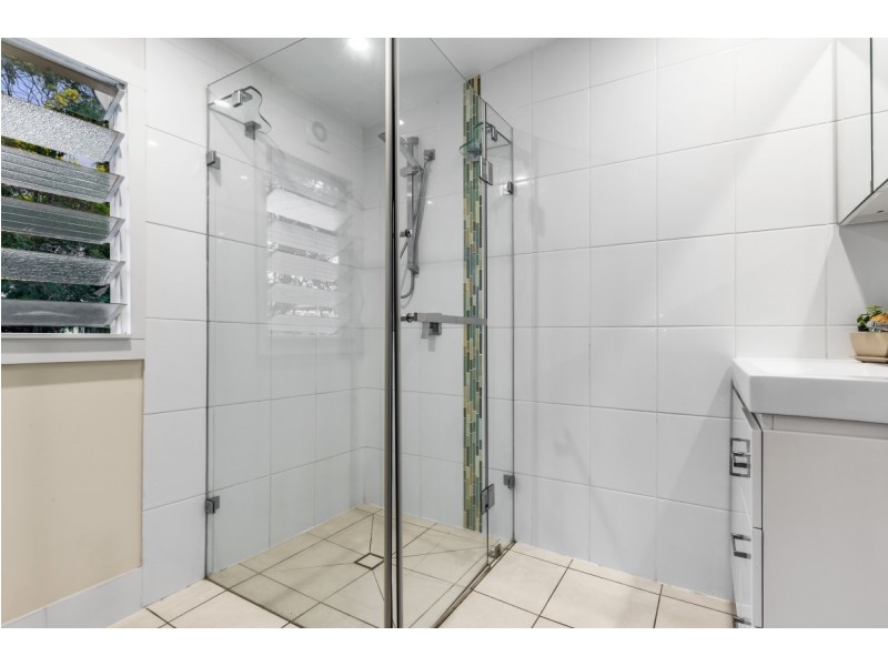 2 Cowley Street, Tivoli QLD 4305