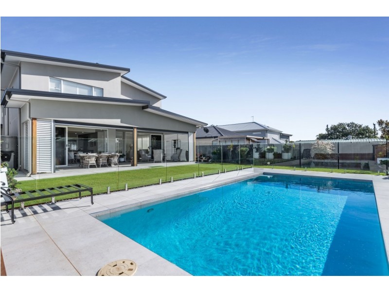 72 Lutzow Street, Tarragindi QLD 4121