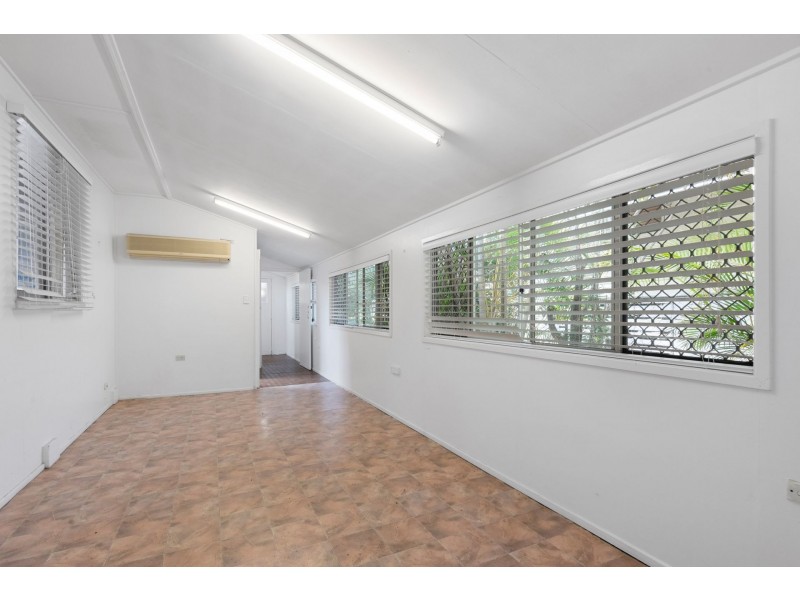 8 Dahlia Street, Cannon Hill QLD 4170